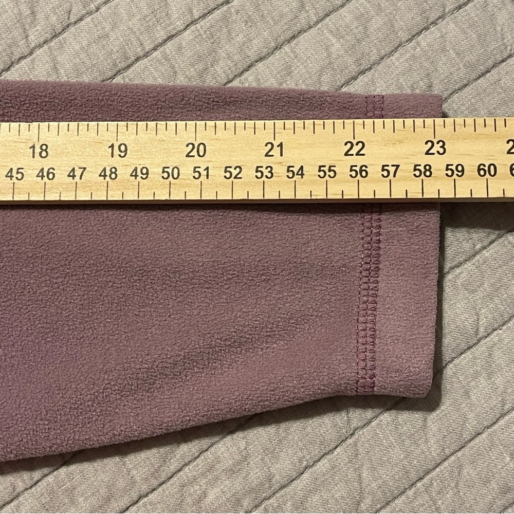 LL Bean Women's Fleece Purple Sweatshirt 100% Polyester Medium - Picture 6 of 8